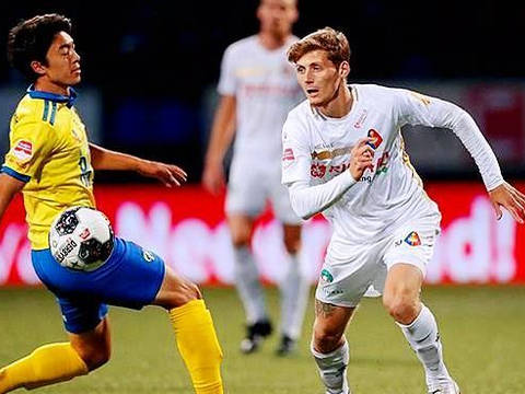 与亚特兰大 与亚特兰大