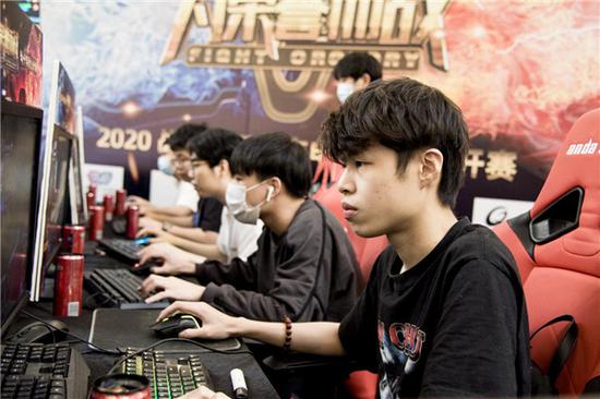 投来拉开比 投来拉开比