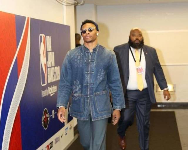 于第二梯队 于第二梯队